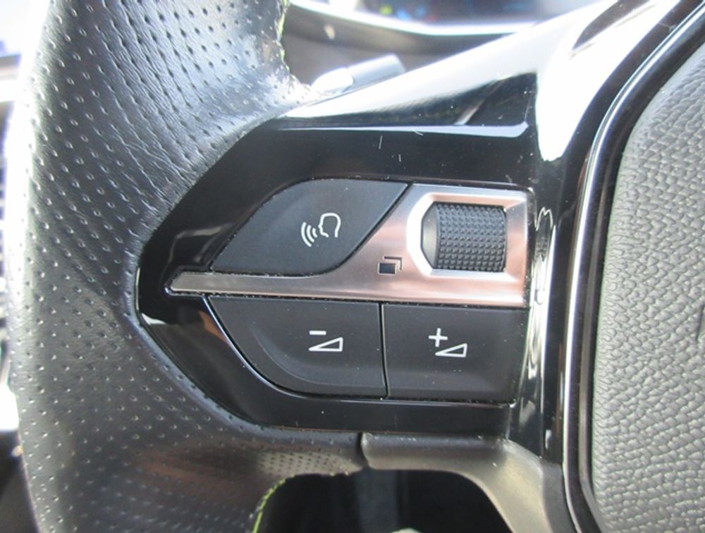 PEUGEOT 208 GTLINE NEWSHAPE - PRG Motors Ltd