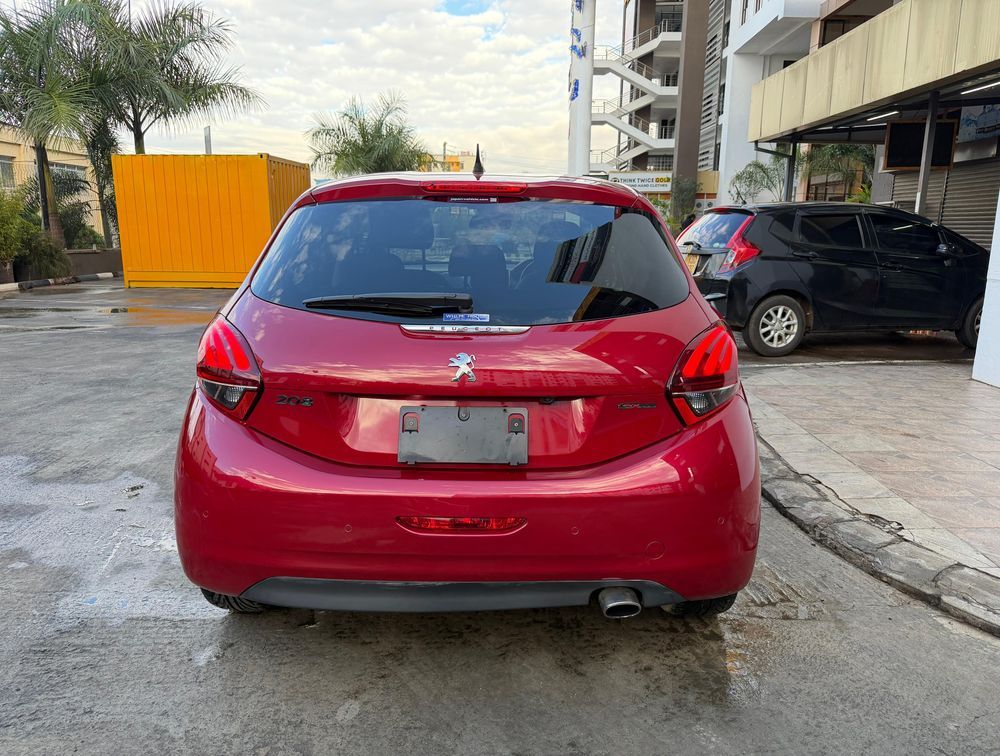 PEUGEOT 208 GTLINE - PRG Motors Ltd