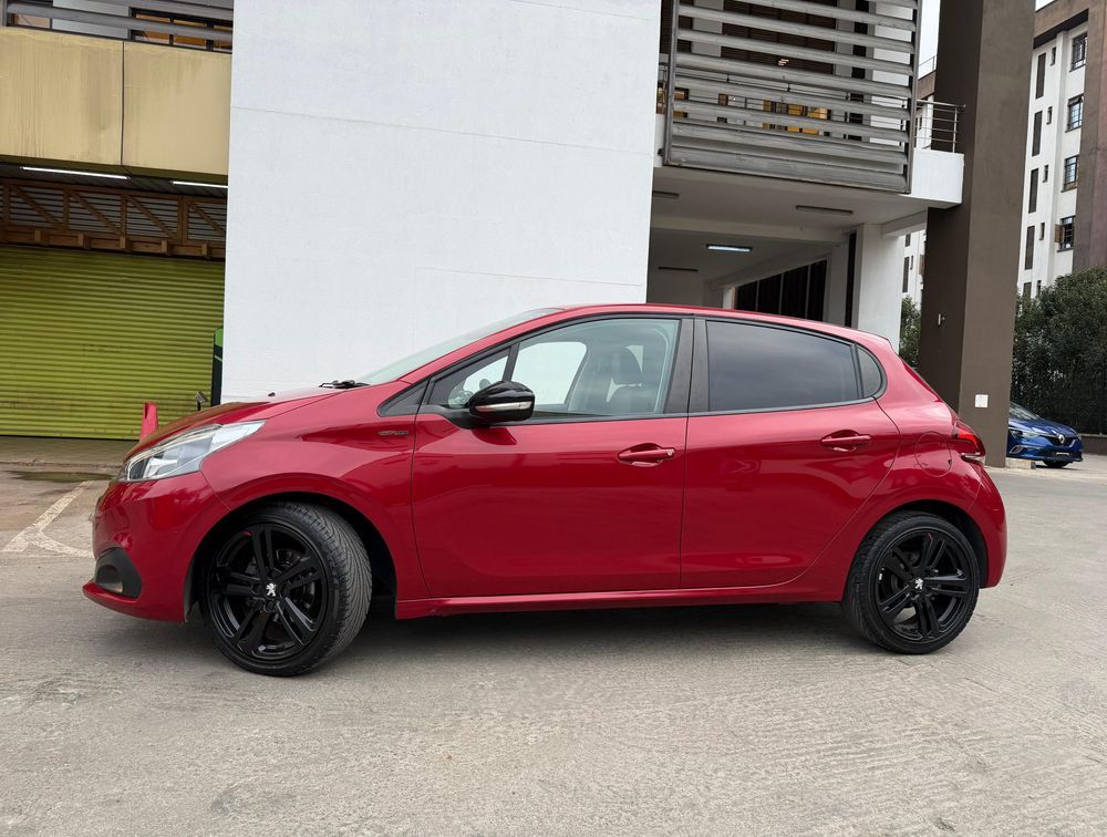 PEUGEOT 208 GTLINE - PRG Motors Ltd