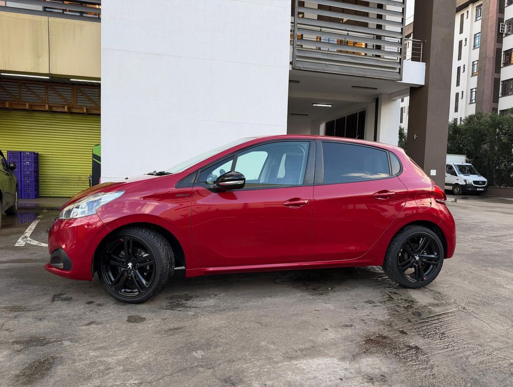 PEUGEOT 208 GTLINE - PRG Motors Ltd