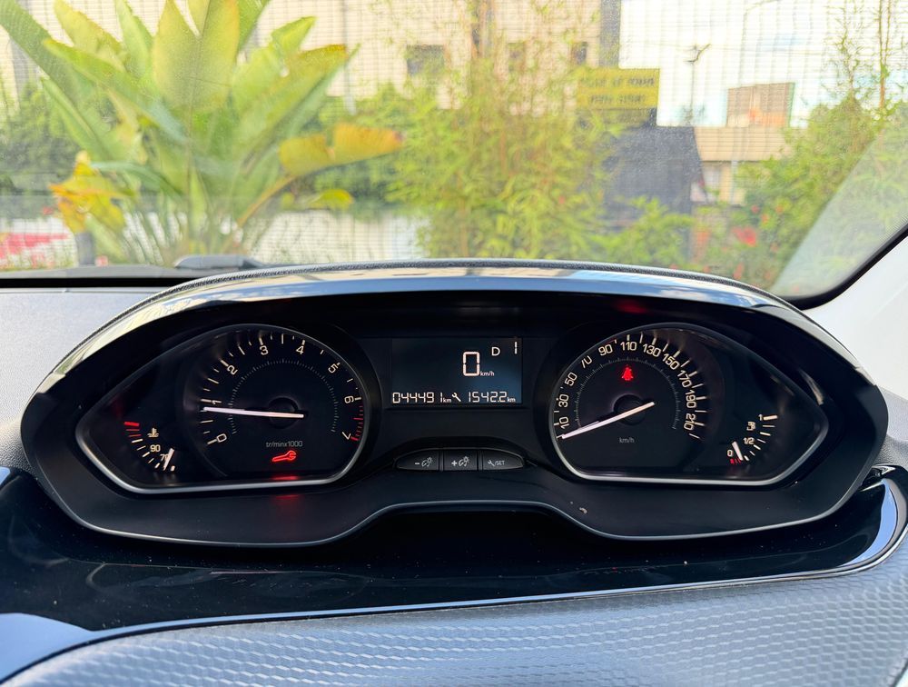 PEUGEOT 208 GTLINE - PRG Motors Ltd