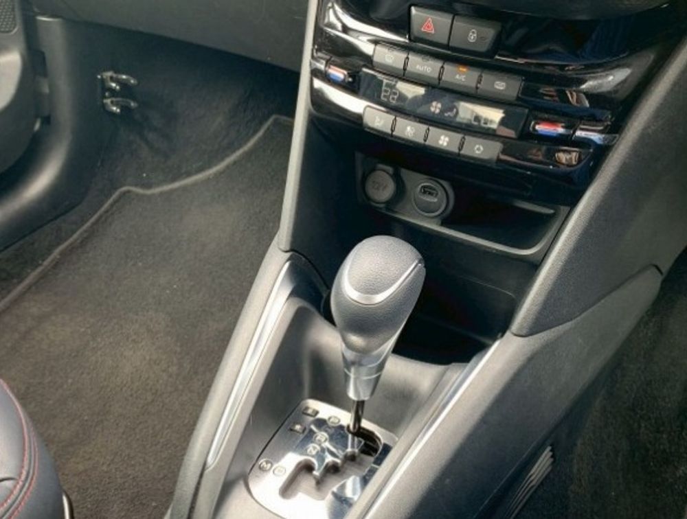PEUGEOT 208 GTLINE - PRG Motors Ltd