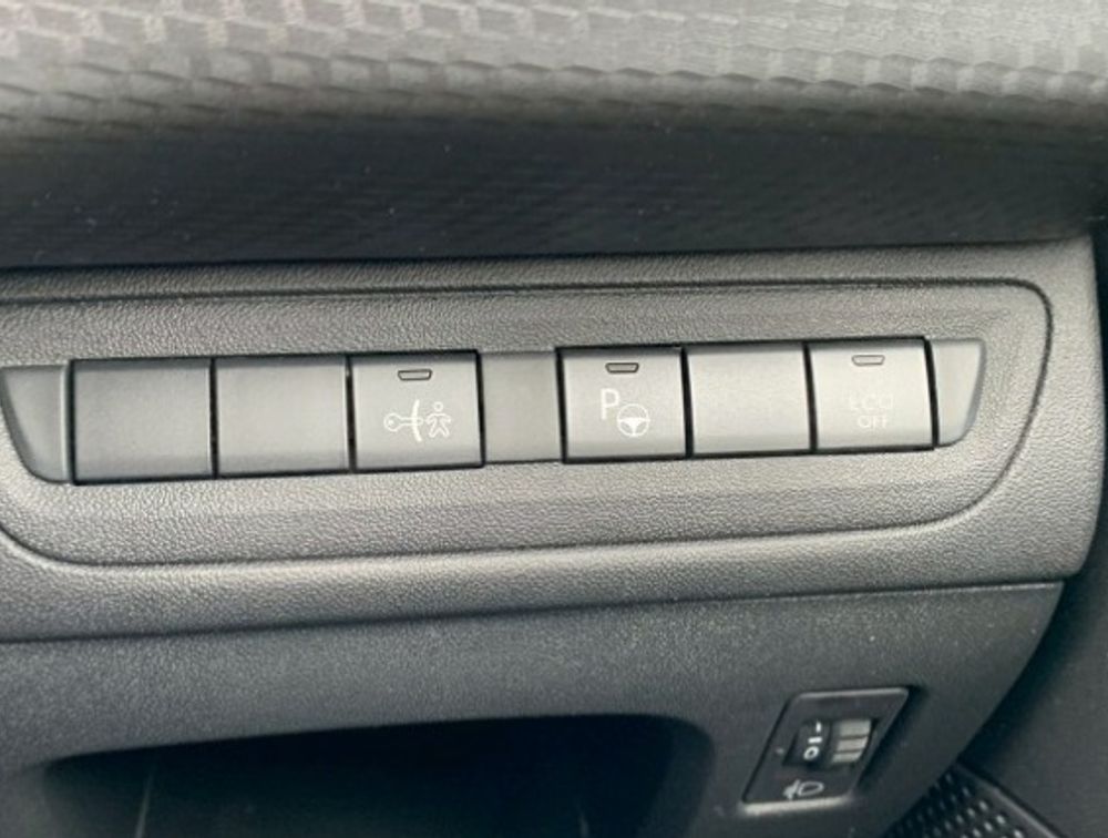 PEUGEOT 208 GTLINE - PRG Motors Ltd