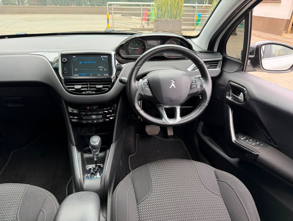 PEUGEOT 208 MOONROOF - PRG Motors Ltd