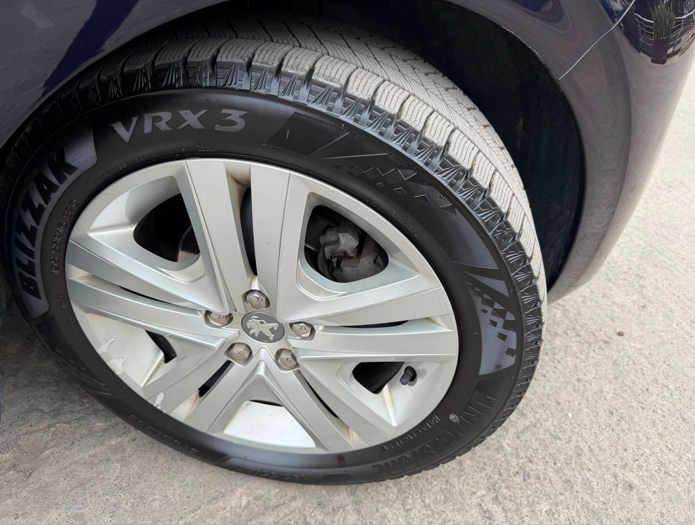 PEUGEOT 208 SIGNATURE - PRG Motors Ltd