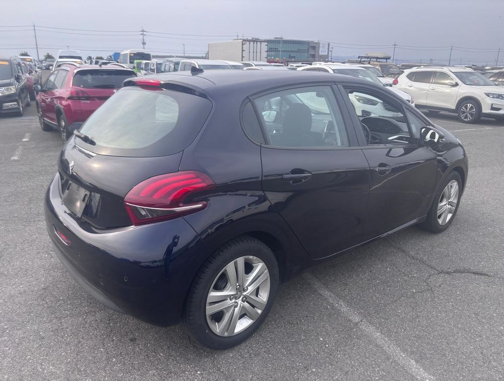 PEUGEOT 208 SIGNATURE - PRG Motors Ltd