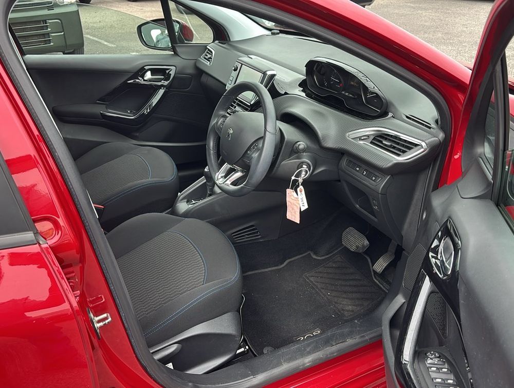 PEUGEOT 208 SIGNATURE - PRG Motors Ltd
