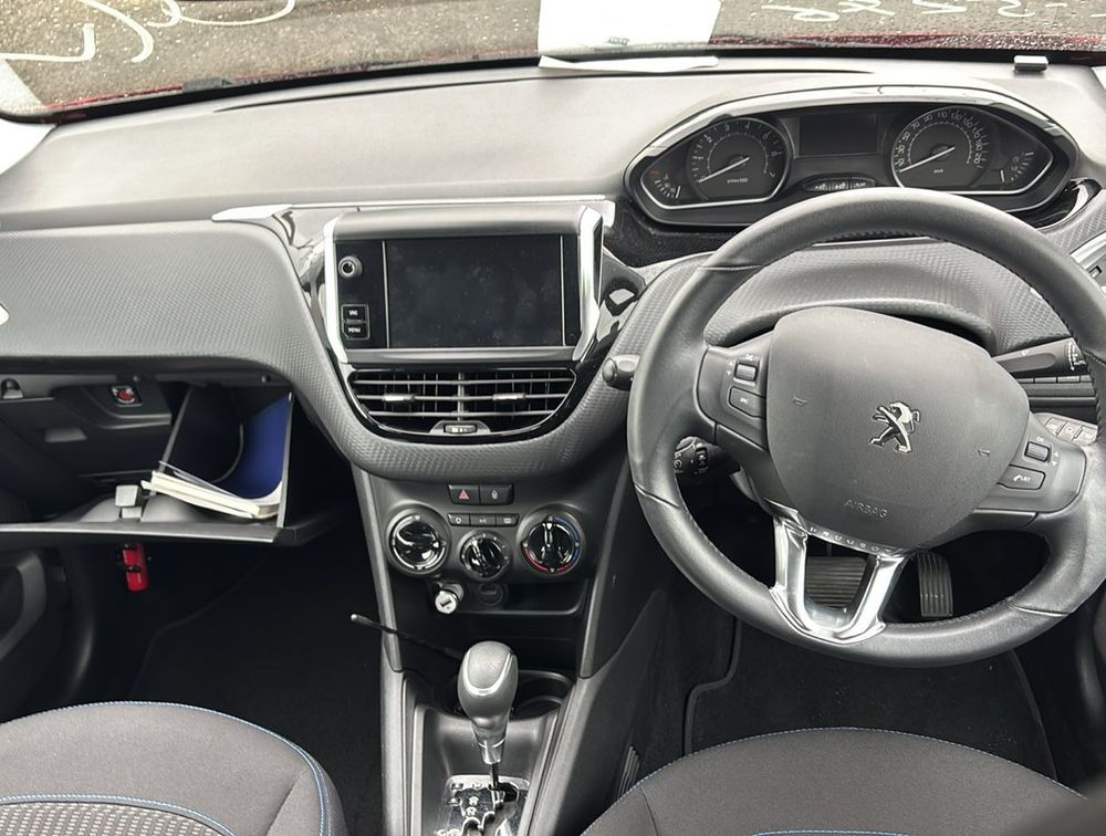 PEUGEOT 208 SIGNATURE - PRG Motors Ltd