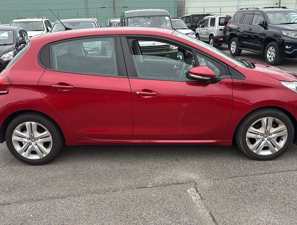 PEUGEOT 208 SIGNATURE - PRG Motors Ltd