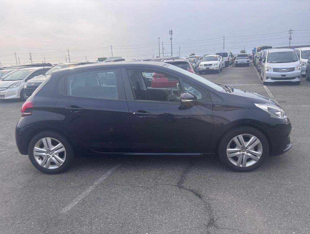 PEUGEOT 208 SIGNATURE - PRG Motors Ltd