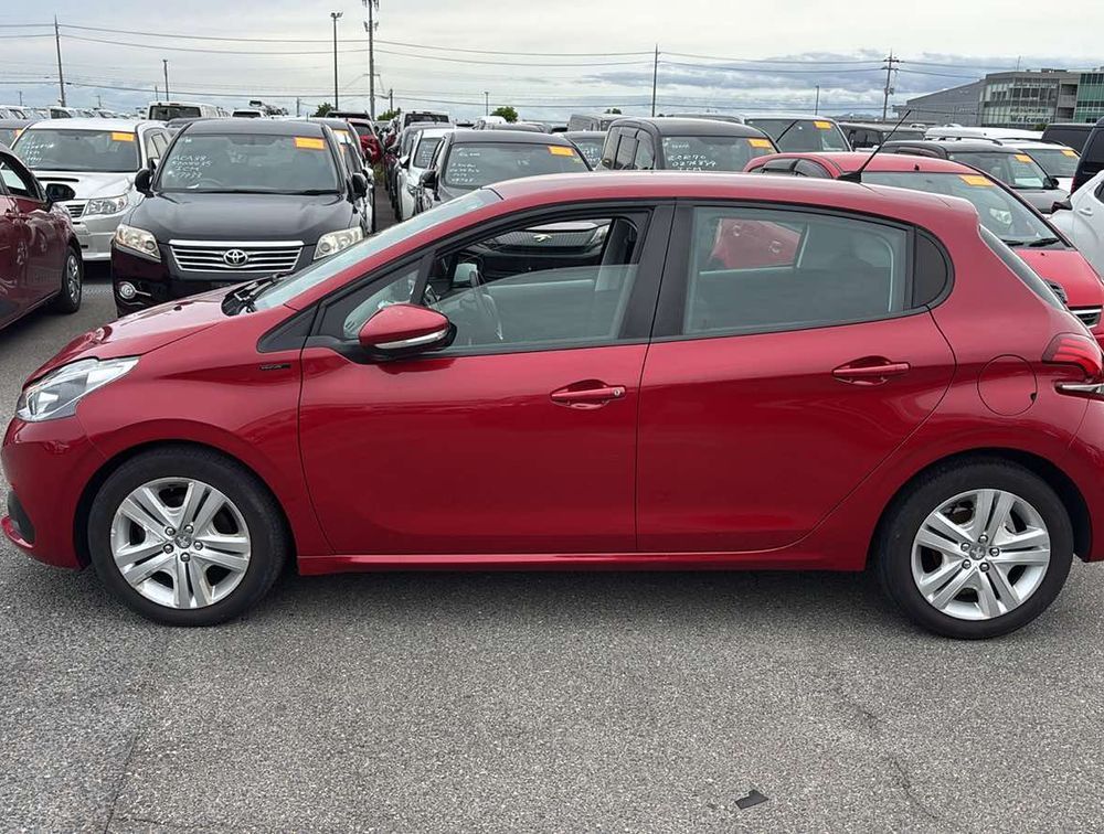 PEUGEOT 208 SIGNATURE - PRG Motors Ltd