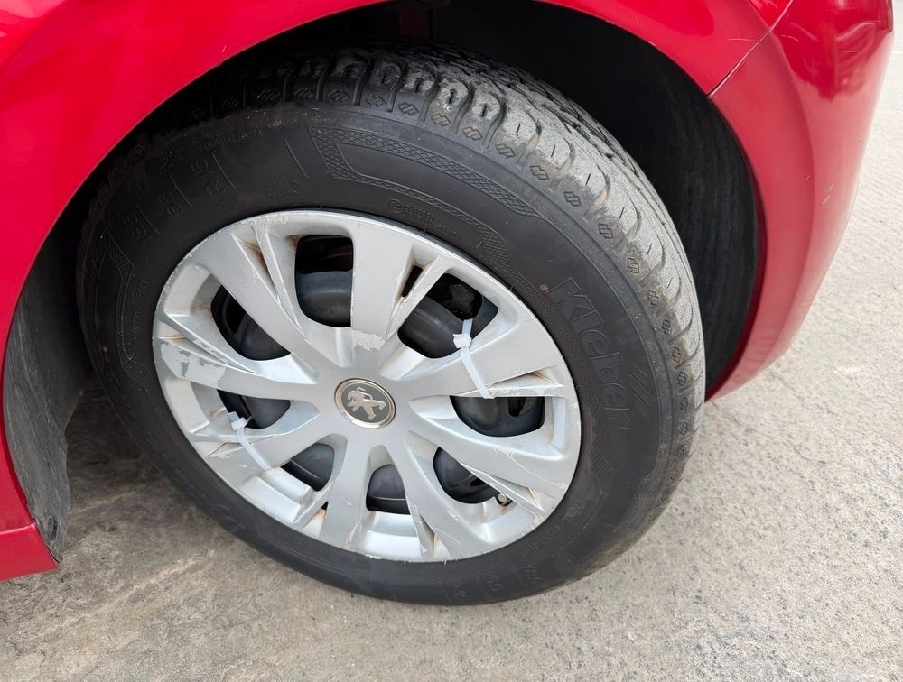 PEUGEOT 208 STYLE - PRG Motors Ltd