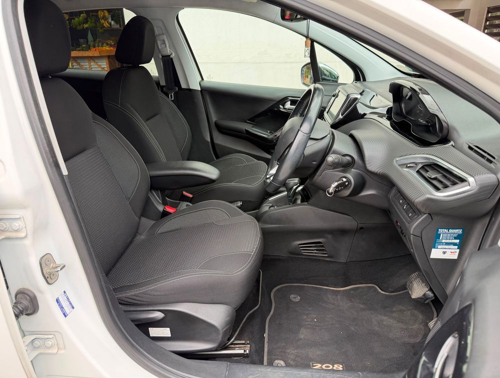 PEUGEOT 208 TECH EDITION - PRG Motors Ltd
