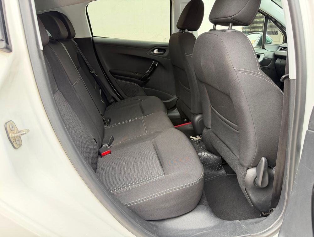 PEUGEOT 208 TECH EDITION - PRG Motors Ltd