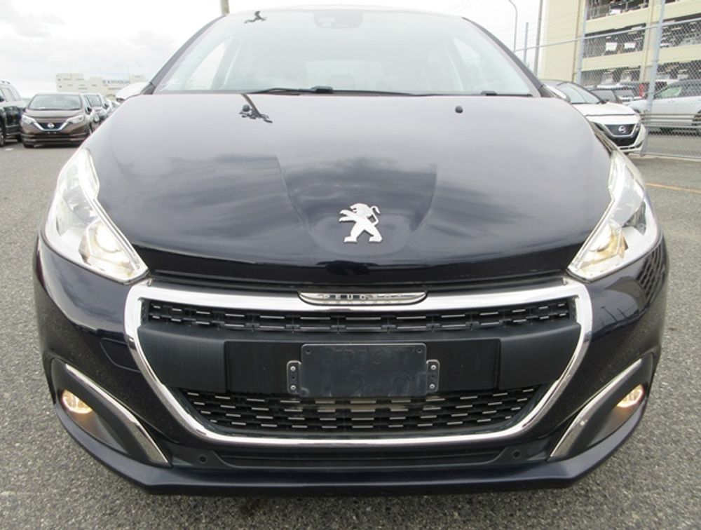 PEUGEOT 208 TECH EDITION MOONROOF - PRG Motors Ltd