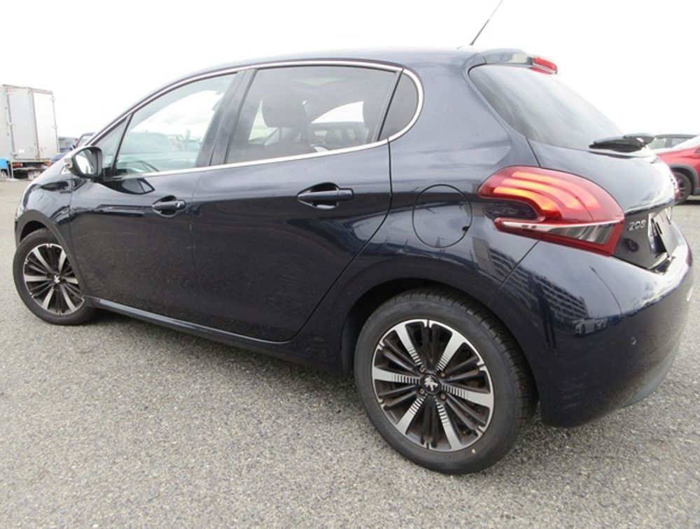 PEUGEOT 208 TECH EDITION MOONROOF - PRG Motors Ltd