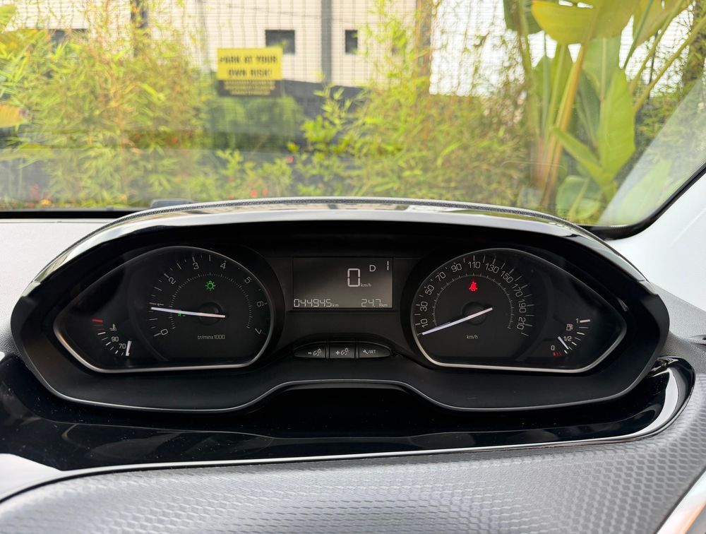 PEUGEOT 208 TECH EDITION - PRG Motors Ltd
