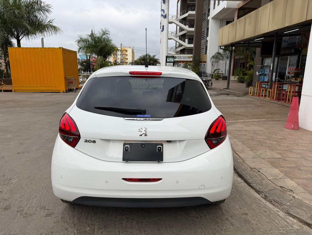 PEUGEOT 208 TECH EDITION - PRG Motors Ltd