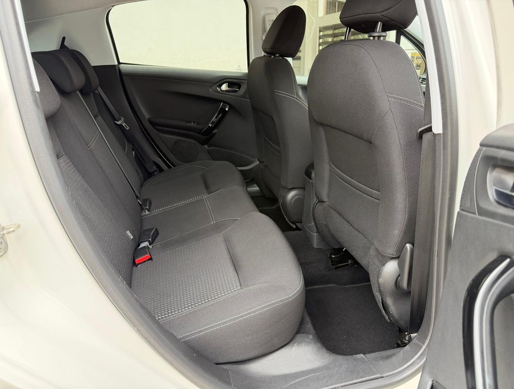 PEUGEOT 208 TECH EDITION - PRG Motors Ltd