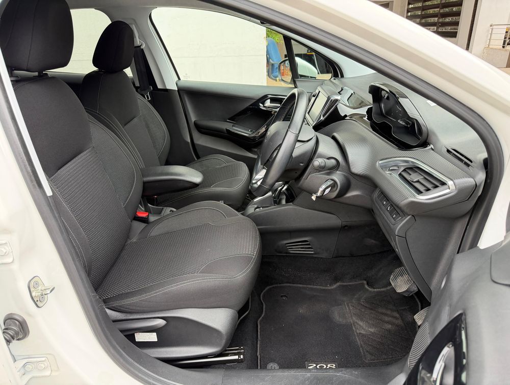 PEUGEOT 208 TECH EDITION - PRG Motors Ltd