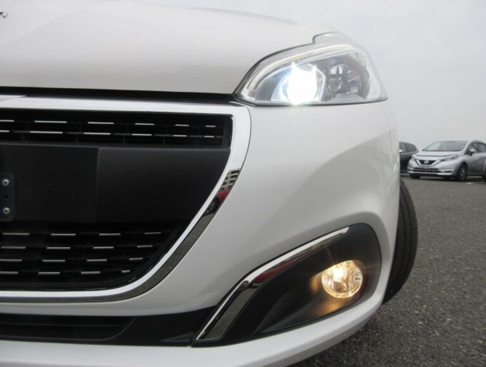 PEUGEOT 208 TECH PACK EDITION - PRG Motors Ltd