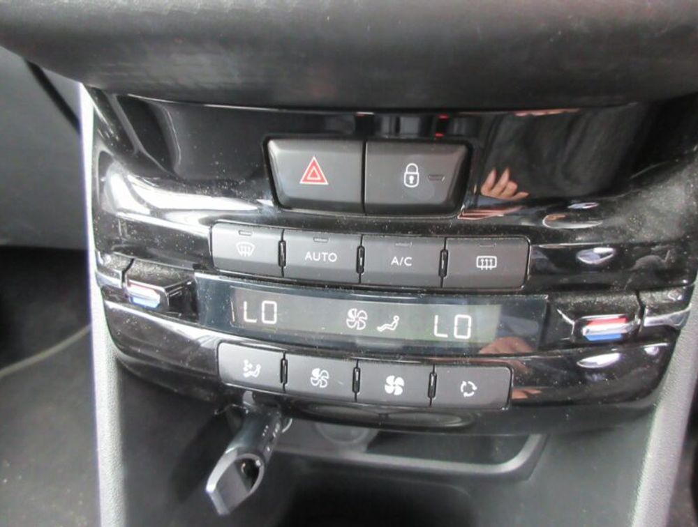 PEUGEOT 208 TECH PACK EDITION - PRG Motors Ltd