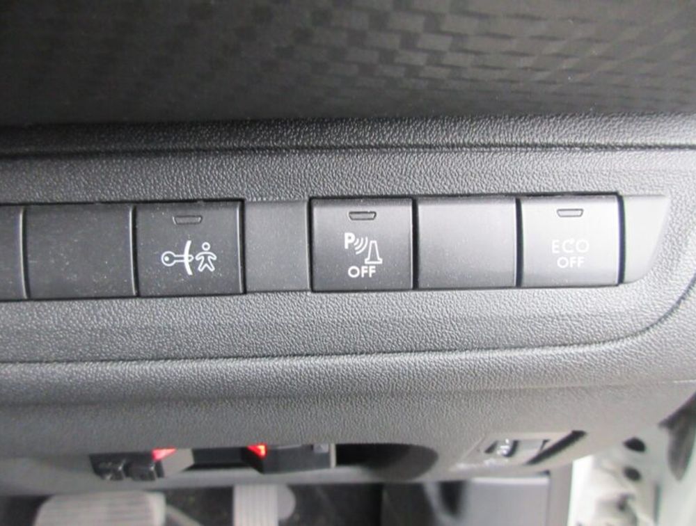 PEUGEOT 208 TECH PACK EDITION - PRG Motors Ltd
