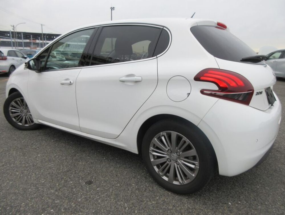 PEUGEOT 208 TECH PACK EDITION - PRG Motors Ltd