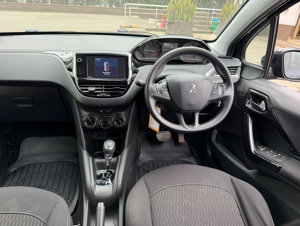 PEUGEOT 208 STYLE - PRG Motors Ltd