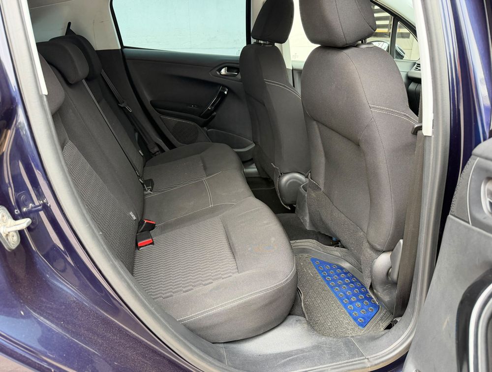 PEUGEOT 208 STYLE - PRG Motors Ltd