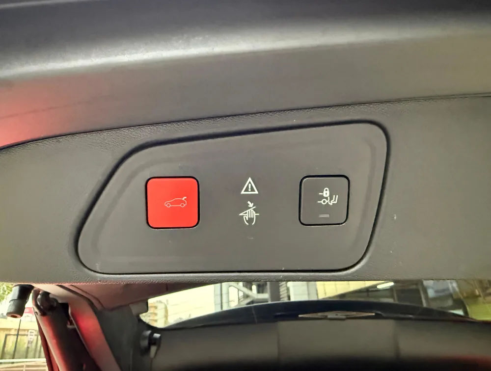 PEUGEOT 3008 ALLURE SUNROOF - PRG Motors Ltd
