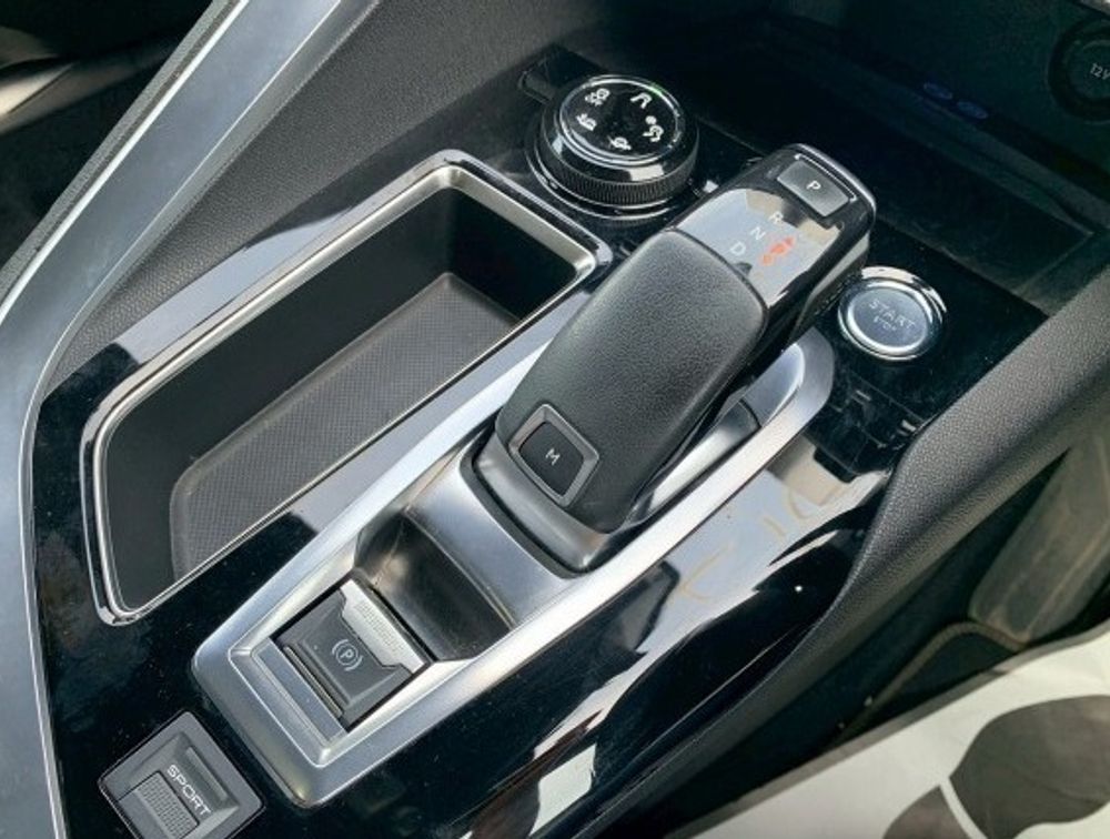 PEUGEOT 3008 GT BLUE HDi SUNROOF - PRG Motors Ltd