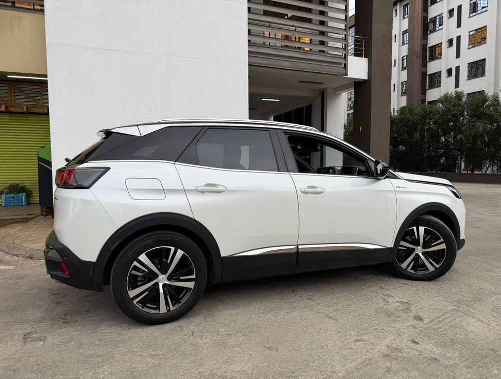 PEUGEOT 3008 GT HYBRID4 SUNROOF 4WD - PRG Motors Ltd
