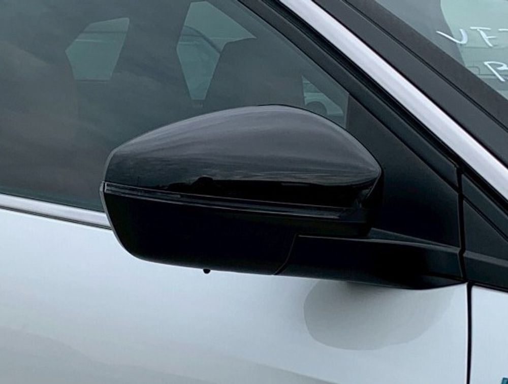 PEUGEOT 3008 GT HYBRID SUNROOF - PRG Motors Ltd