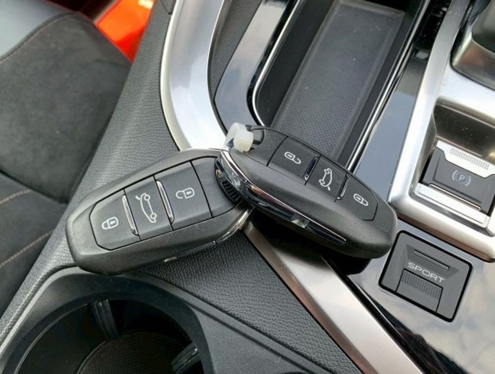 PEUGEOT 3008 GT SUNROOF - PRG Motors Ltd