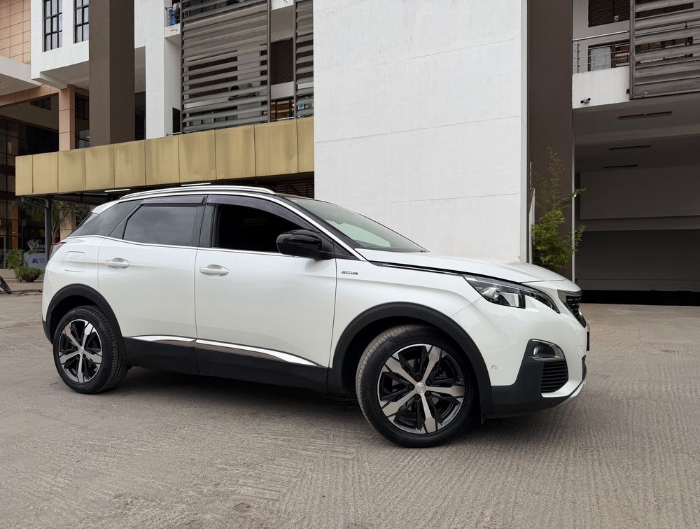 PEUGEOT 3008 GTLINE