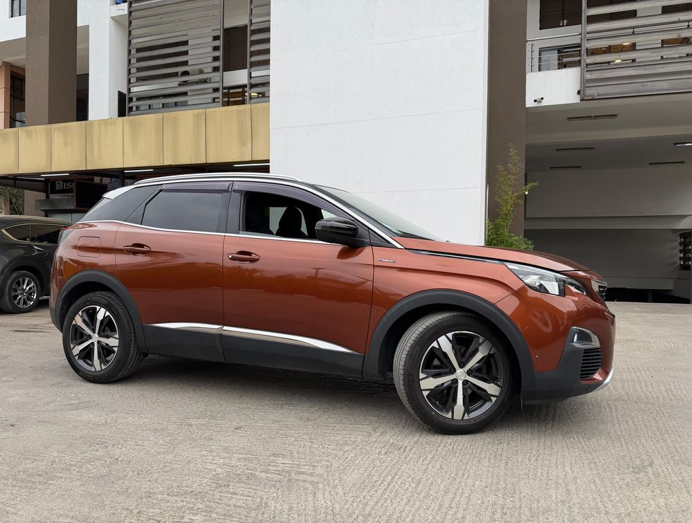 PEUGEOT 3008 GTLINE