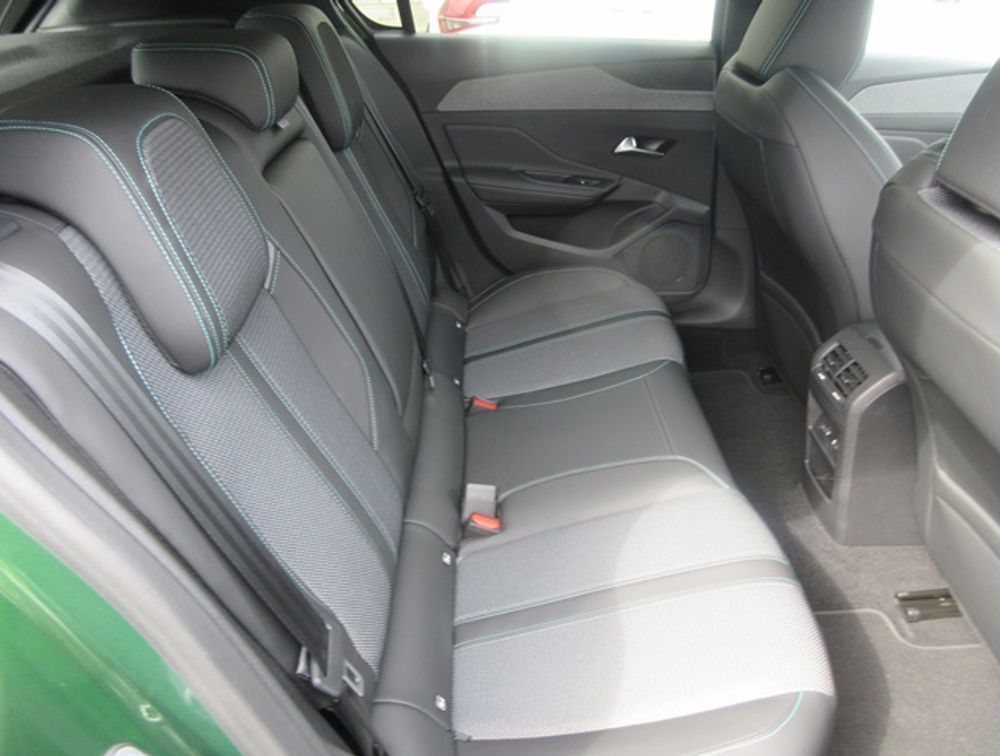 PEUGEOT 308 ALLURE NEWSHAPE - PRG Motors Ltd