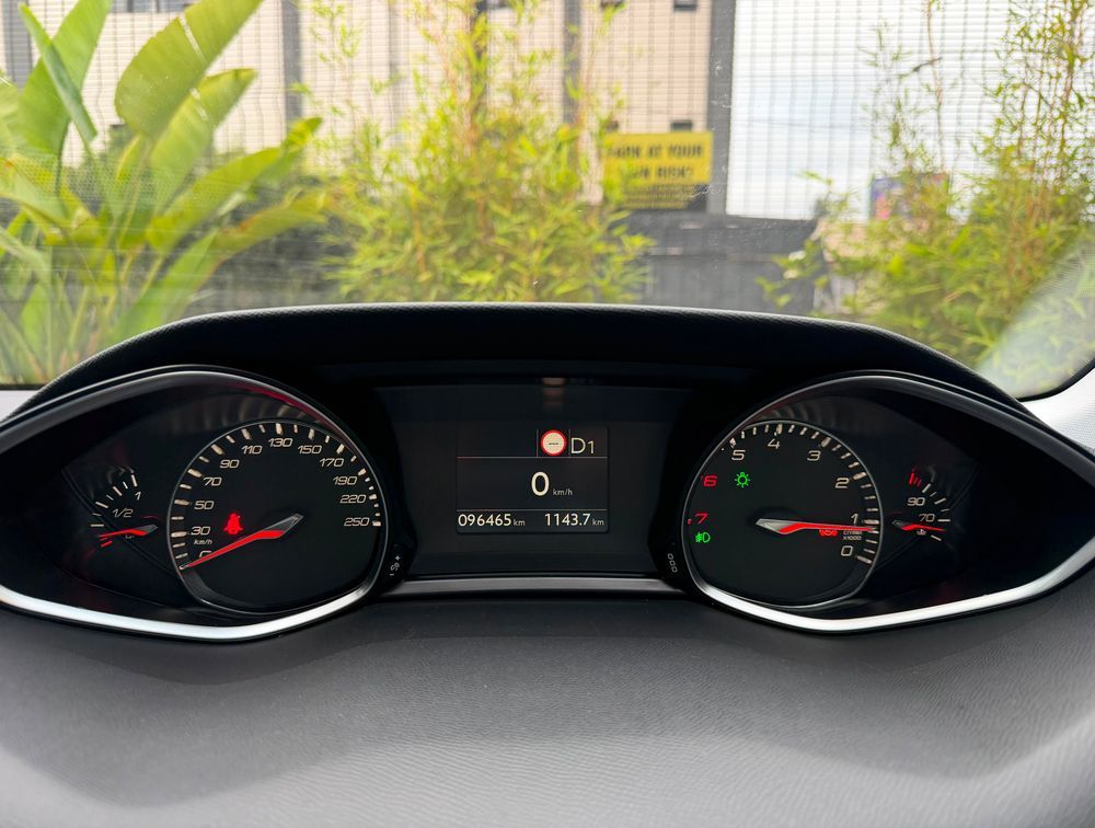 PEUGEOT 308 S/WAGON MOONROOF - PRG Motors Ltd