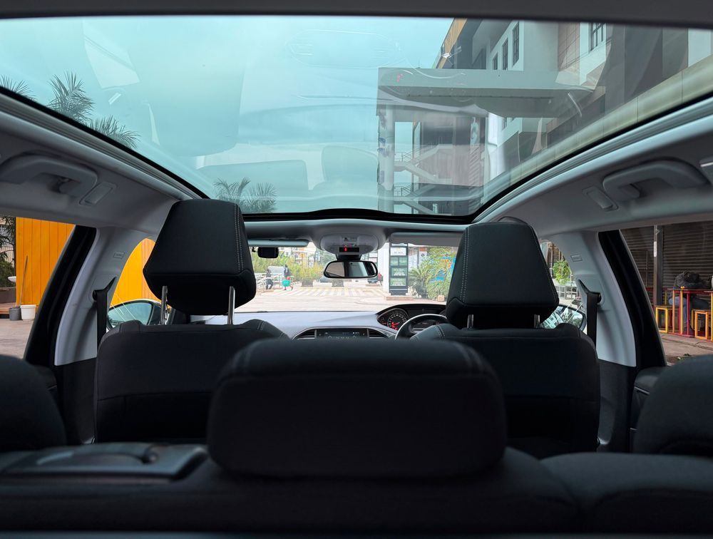 PEUGEOT 308 S/WAGON MOONROOF - PRG Motors Ltd