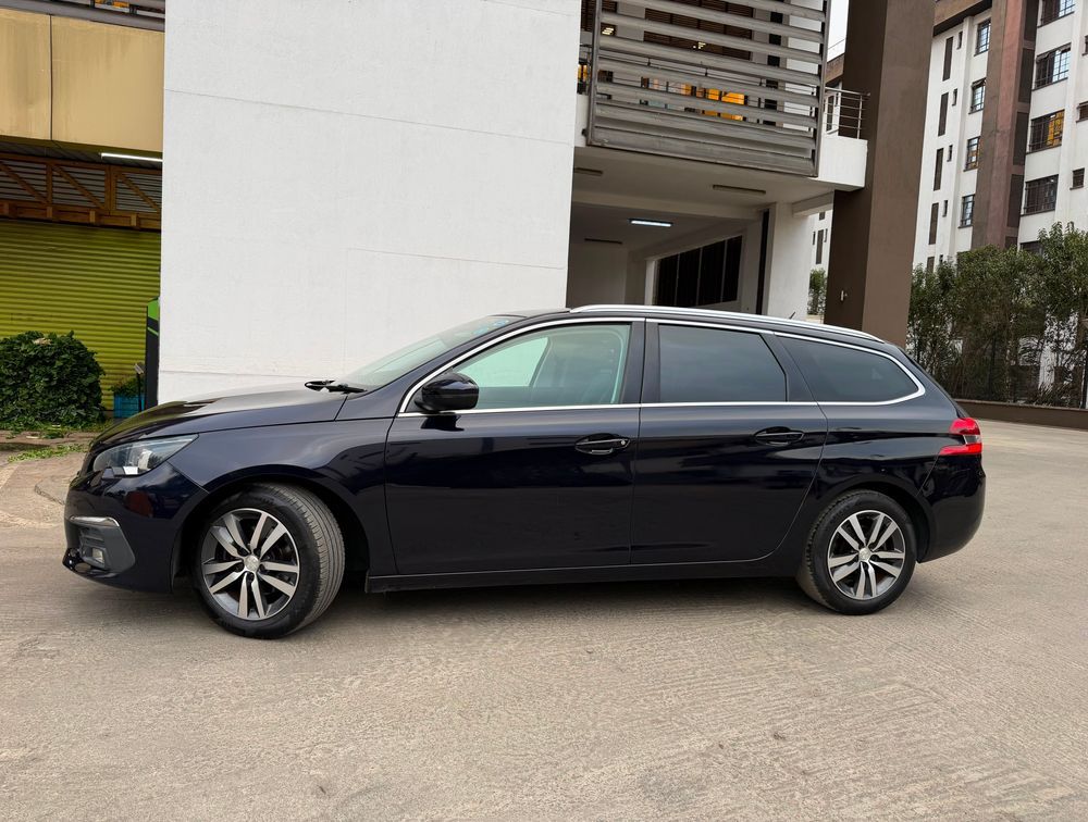 PEUGEOT 308 S/WAGON MOONROOF - PRG Motors Ltd