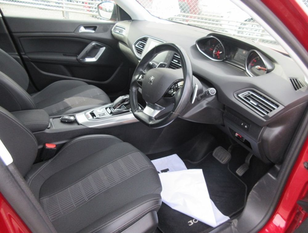PEUGEOT 308 ALLURE S/W MOONROOF - PRG Motors Ltd