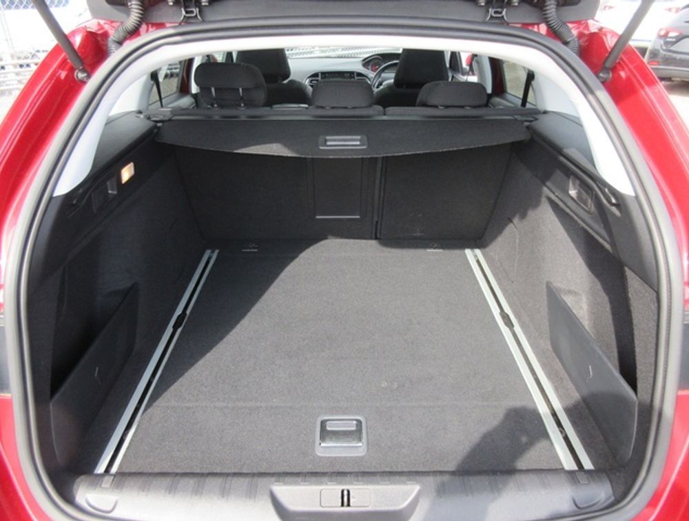 PEUGEOT 308 ALLURE S/W MOONROOF - PRG Motors Ltd