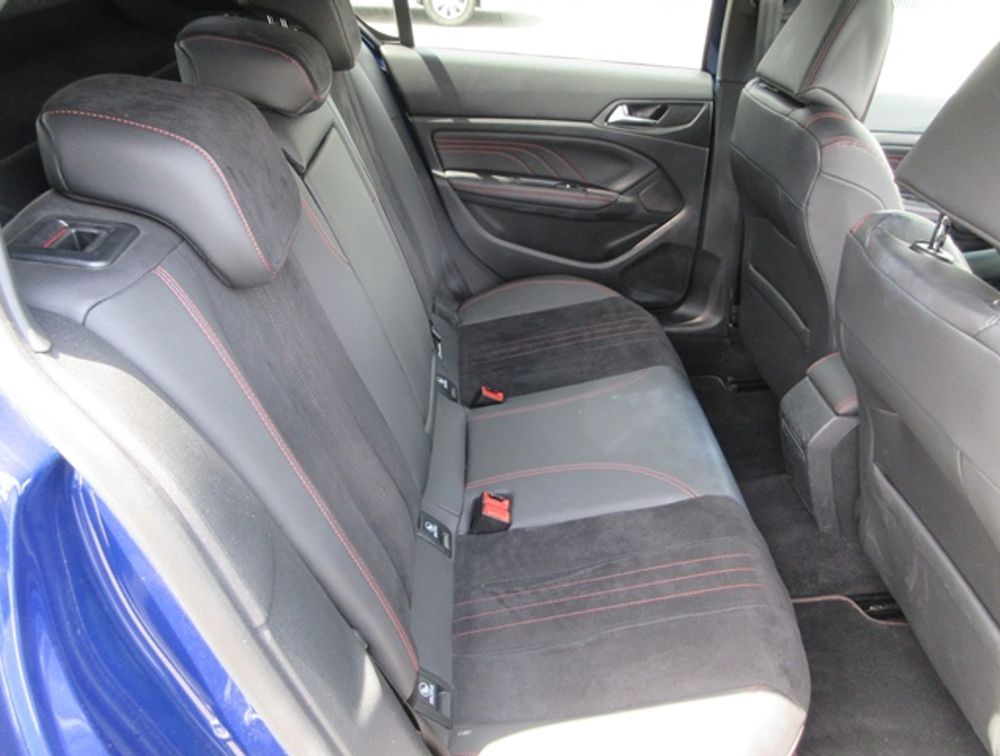 PEUGEOT 308 GT BLUE HDI - PRG Motors Ltd