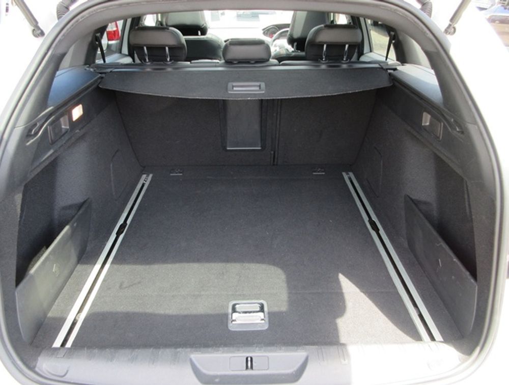 PEUGEOT 308 SW GT BLUEHDI MOONROOF - PRG Motors Ltd
