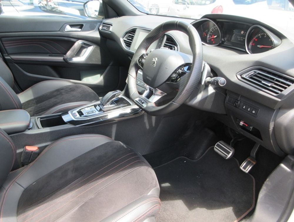 PEUGEOT 308 SW GT BLUEHDI MOONROOF - PRG Motors Ltd