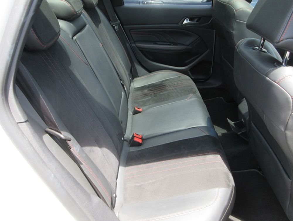 PEUGEOT 308 SW GT BLUEHDI MOONROOF - PRG Motors Ltd