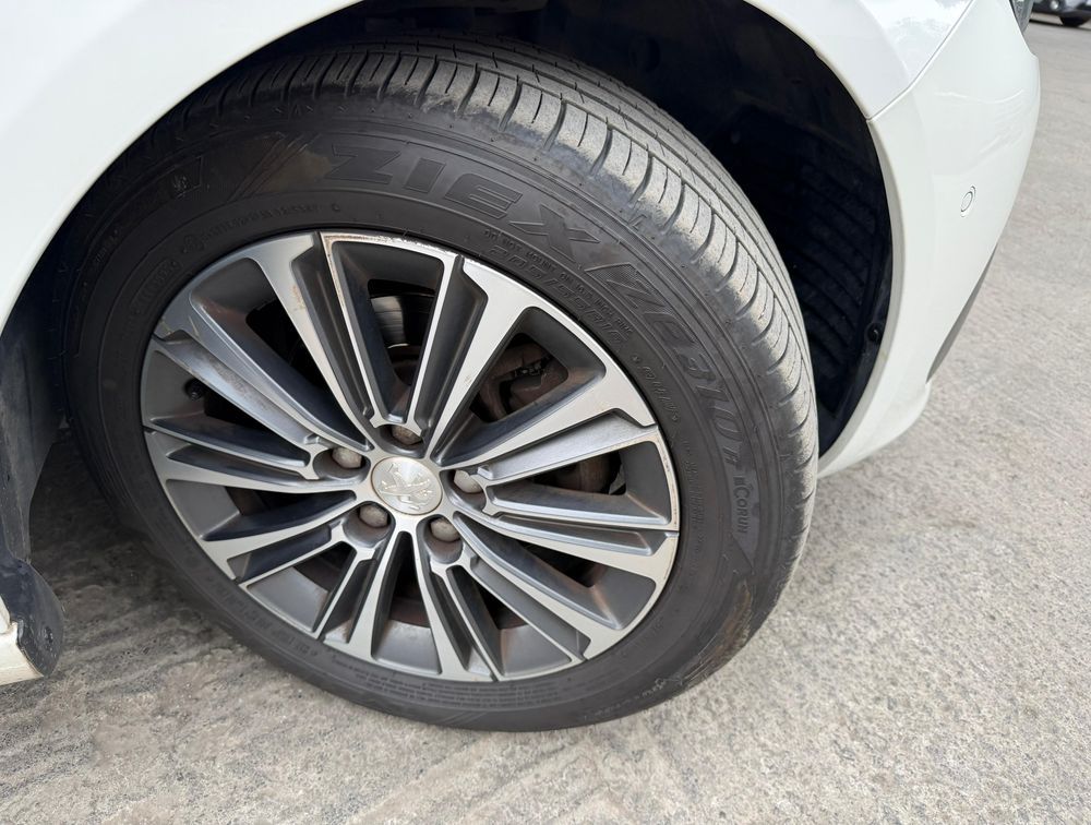 PEUGEOT 308 S/WAGON M/ROOF ROADTRIP EDITION - PRG Motors Ltd