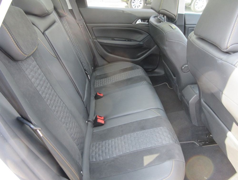 PEUGEOT 308 SW MOONROOF - PRG Motors Ltd