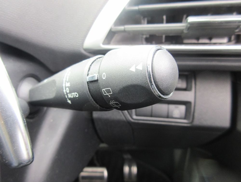 PEUGEOT 5008 CROSSCITY - PRG Motors Ltd